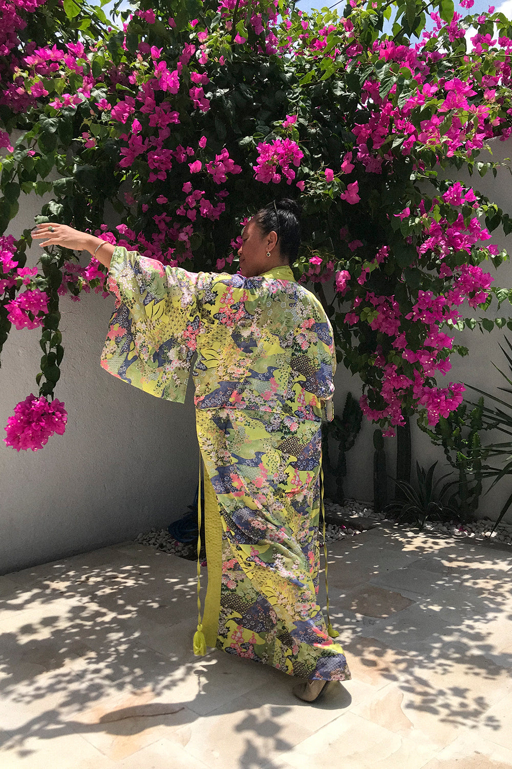 Elevate your wardrobe with the Floral Mirage Kimono's effortless charm and timeless allure, expertly designed to capture the essence of modern boho chic.